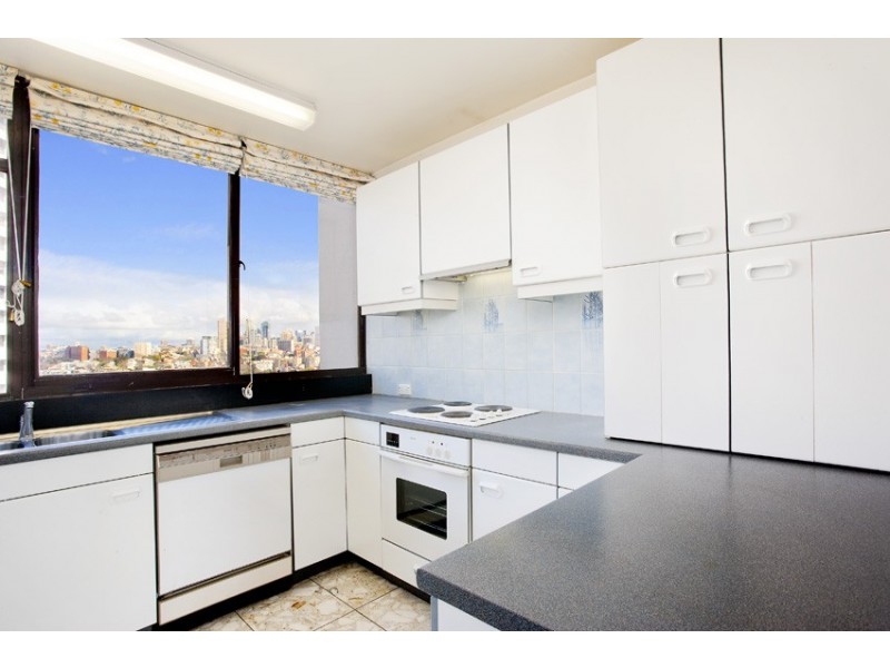 19/2 Eastbourne Road “Eastbourne Towers”, Darling Point NSW 2027