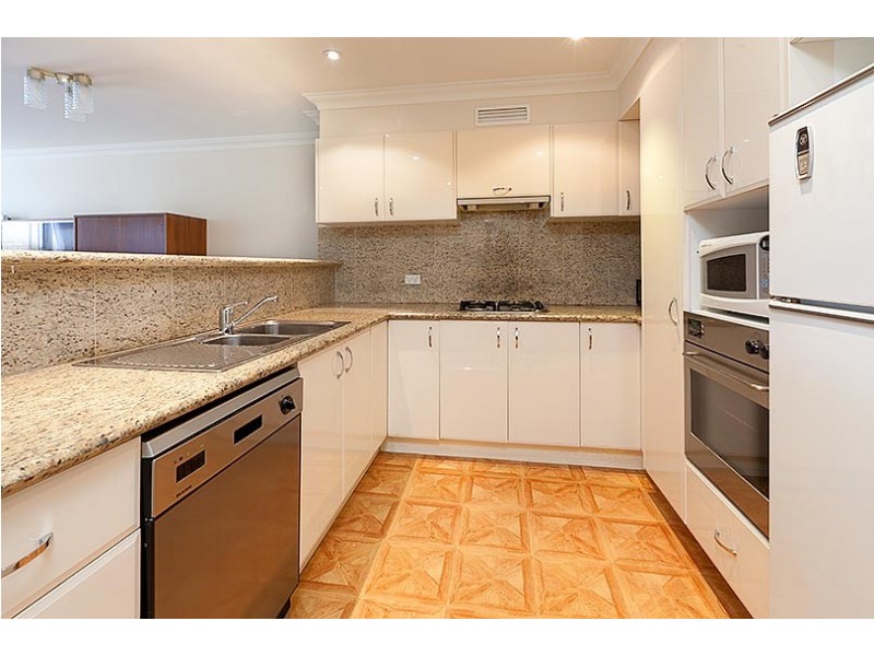 15/118 Wallis Street Emanuel Gardens, Woollahra NSW 2025