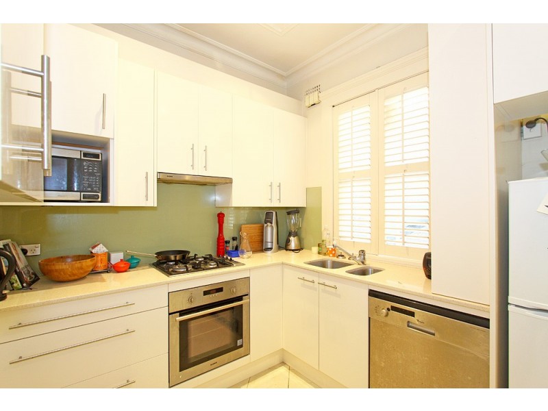 4/2 Gladswood Gardens, Double Bay NSW 2028