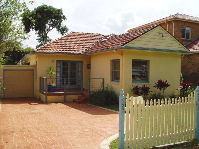 127 Wyadra Avenue, North Manly NSW 2100