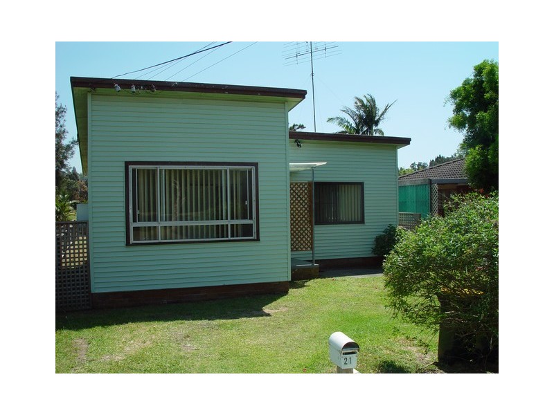 21 Stirgess Avenue, Curl Curl NSW 2096