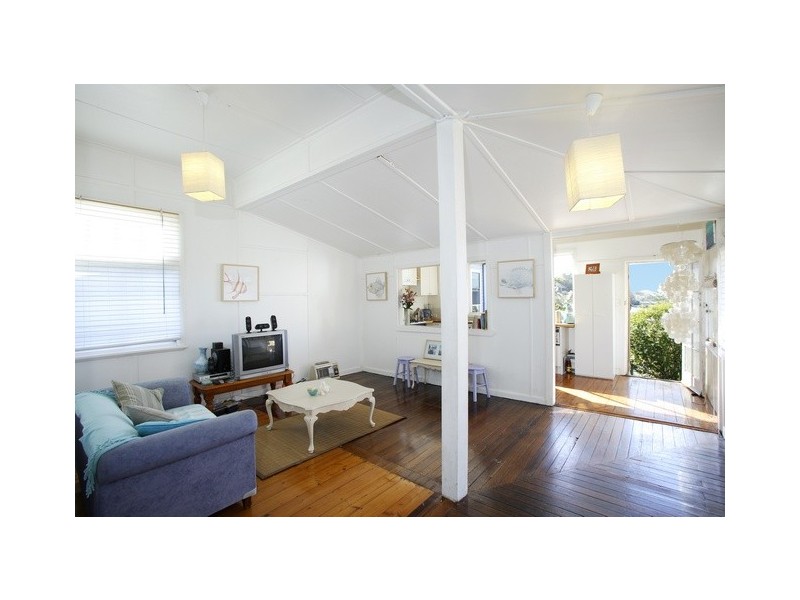 17 Wyndora Avenue, Freshwater NSW 2096