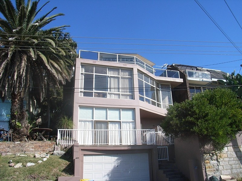 63 Undercliff Road, Freshwater NSW 2096