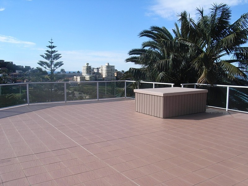 63 Undercliff Road, Freshwater NSW 2096