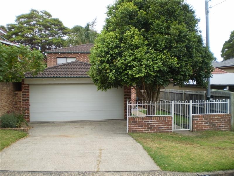 65 Soldiers Avenue, Freshwater NSW 2096