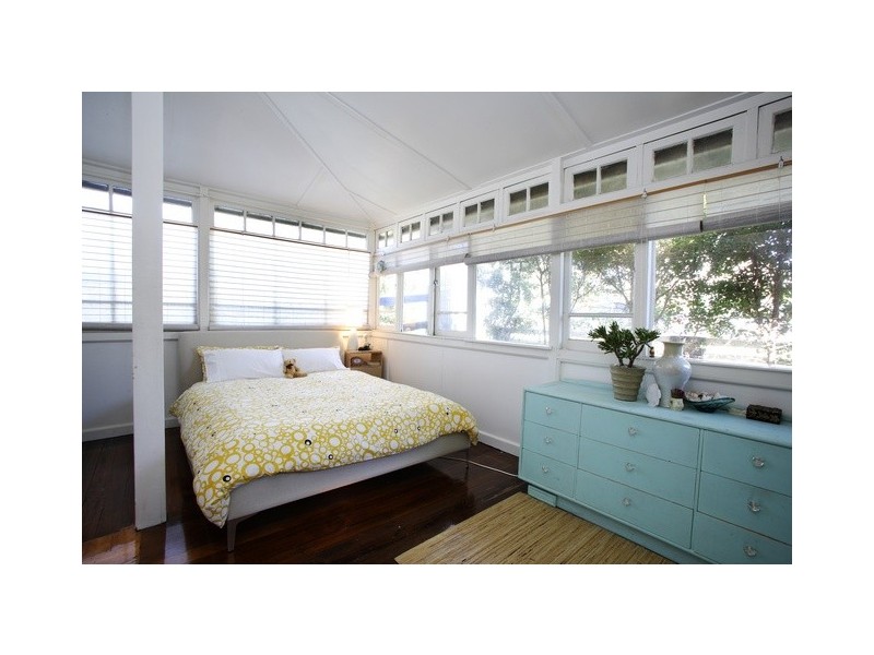 17  Wyndora Avenue, Freshwater NSW 2096