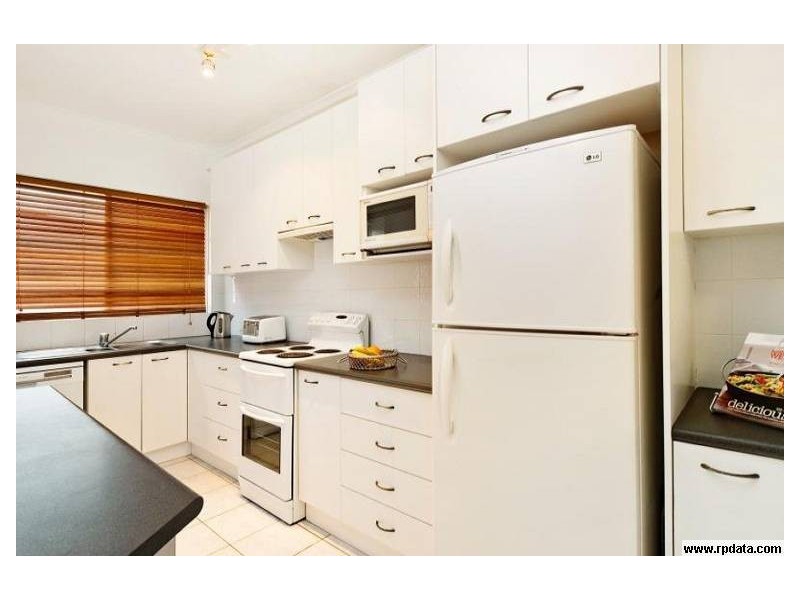 10/30-34 Kooloora Avenue, Freshwater NSW 2096