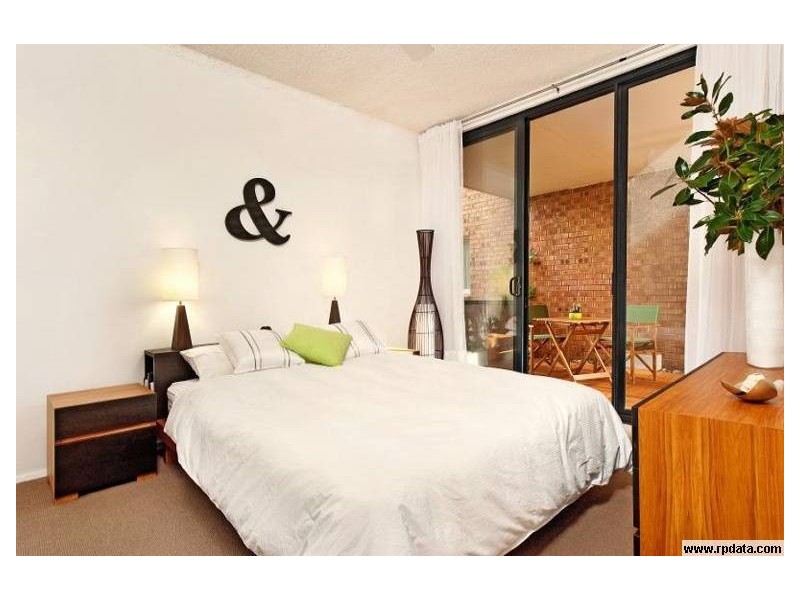 10/30-34 Kooloora Avenue, Freshwater NSW 2096