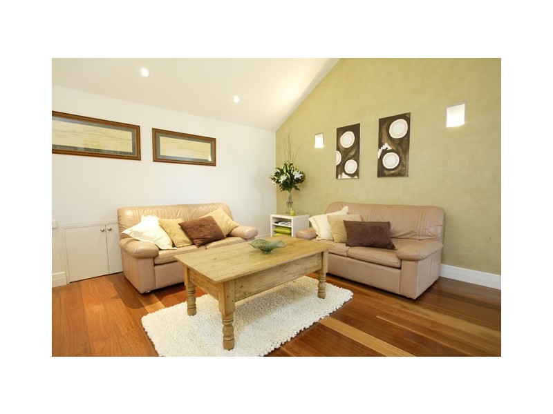 7 Undercliff Road, Freshwater NSW 2096