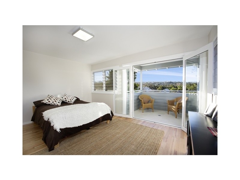 77 Bennett Street, Curl Curl NSW 2096