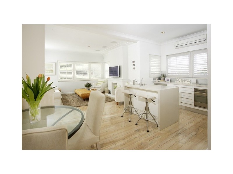 5 Kooloora Avenue, Freshwater NSW 2096