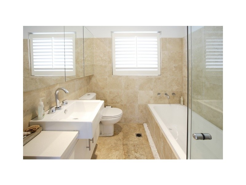 5 Kooloora Avenue, Freshwater NSW 2096