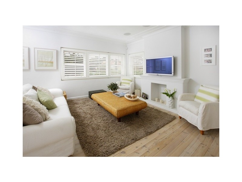 5 Kooloora Avenue, Freshwater NSW 2096