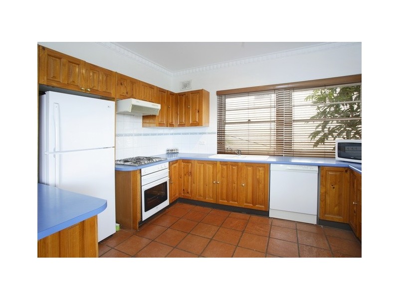 2/112 Queenscliff Road, Queenscliff NSW 2096