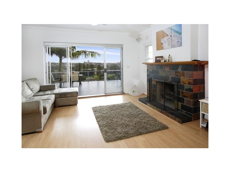 2/112 Queenscliff Road, Queenscliff NSW 2096