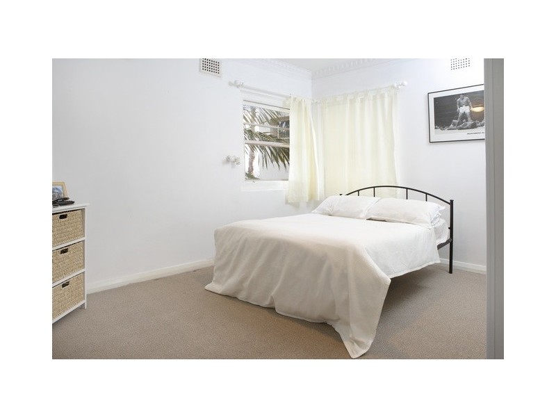 2/112 Queenscliff Road, Queenscliff NSW 2096