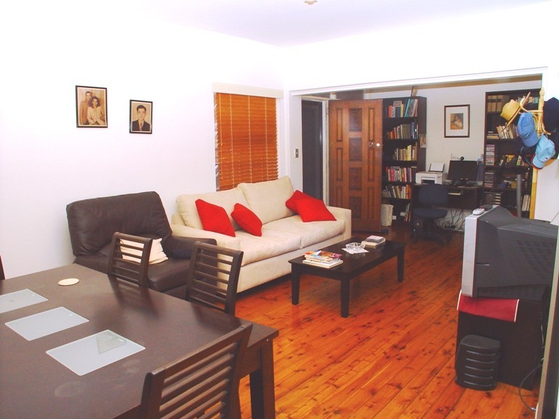 2/2 The Drive, Freshwater NSW 2096