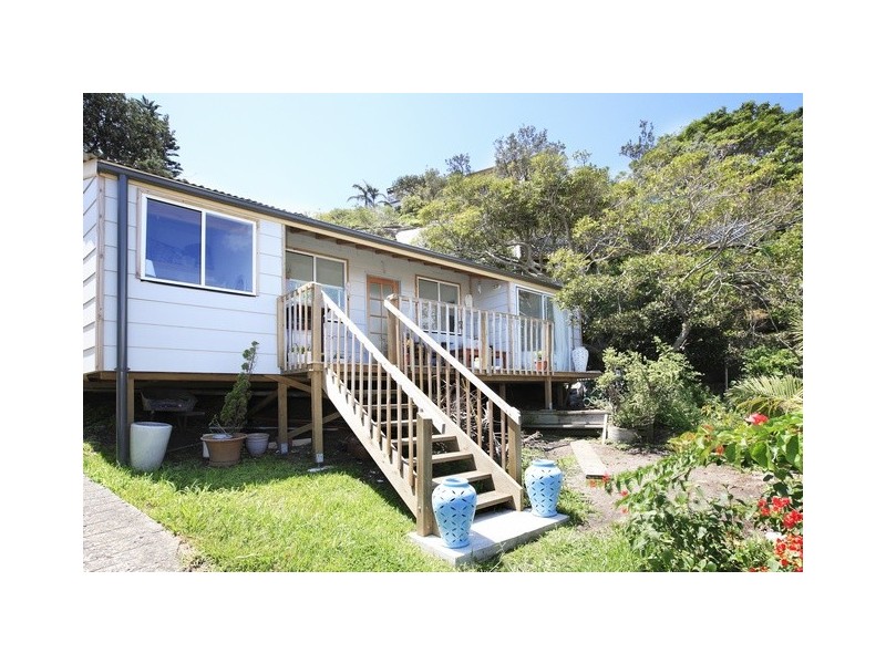 12 The Drive, Freshwater NSW 2096