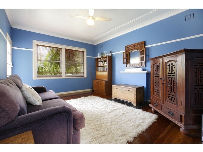 27 Adams Street, Curl Curl NSW 2096