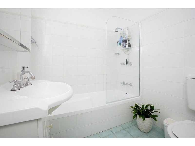 27 Adams Street, Curl Curl NSW 2096