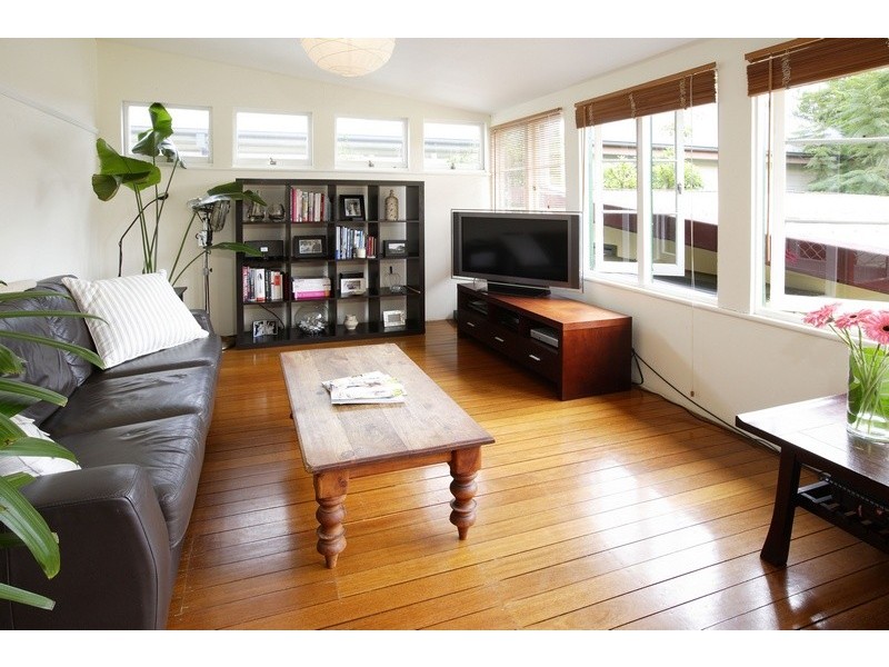 27 Adams Street, Curl Curl NSW 2096