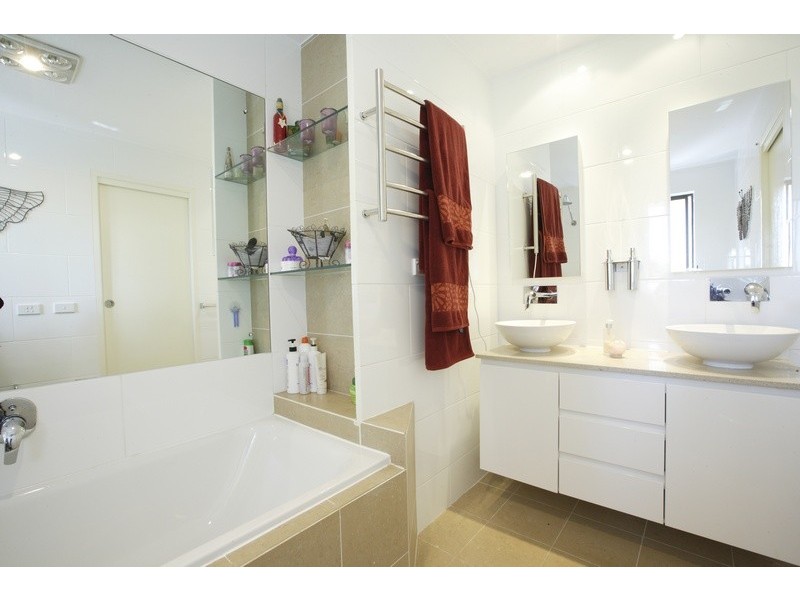 9 Manuela Place, Curl Curl NSW 2096