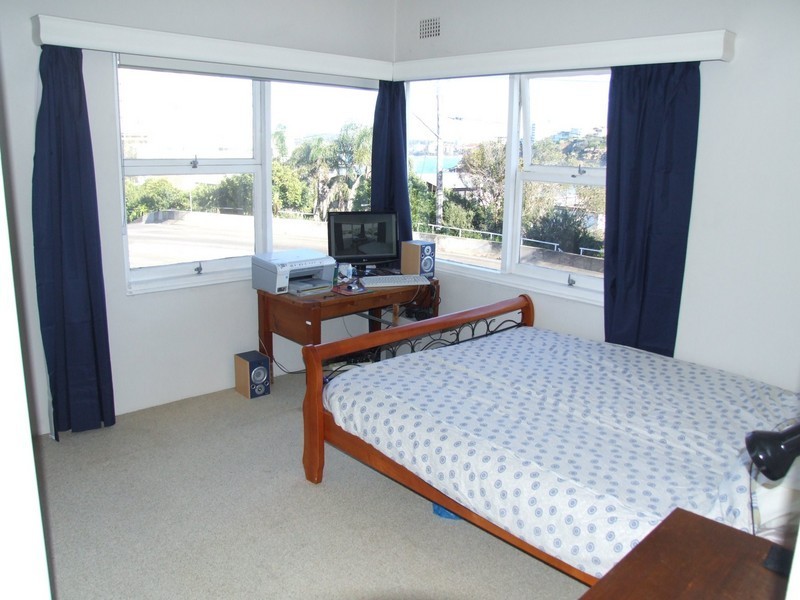 1/2  The Drive, Freshwater NSW 2096