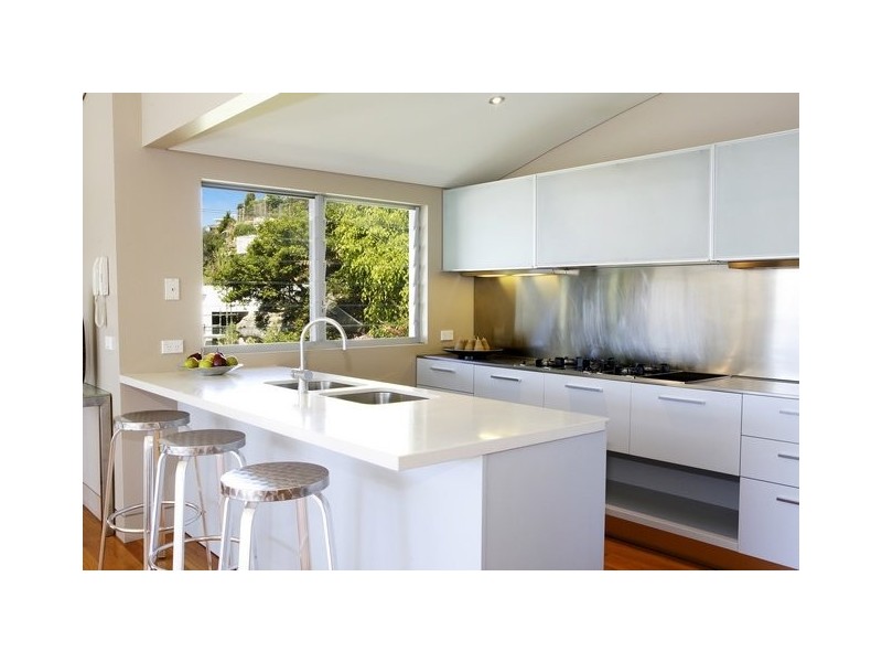 27  Undercliff Road, Freshwater NSW 2096