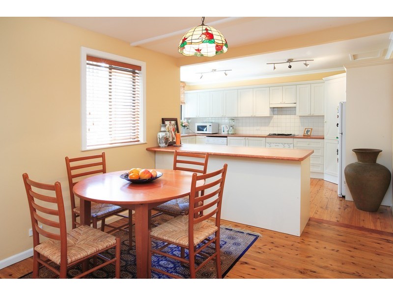 1 Palomar Parade, Freshwater NSW 2096