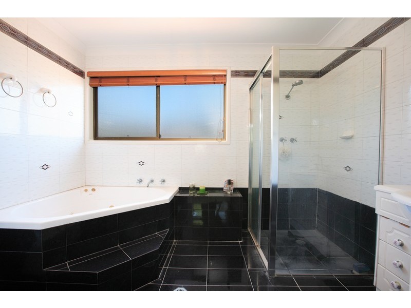 1 Palomar Parade, Freshwater NSW 2096