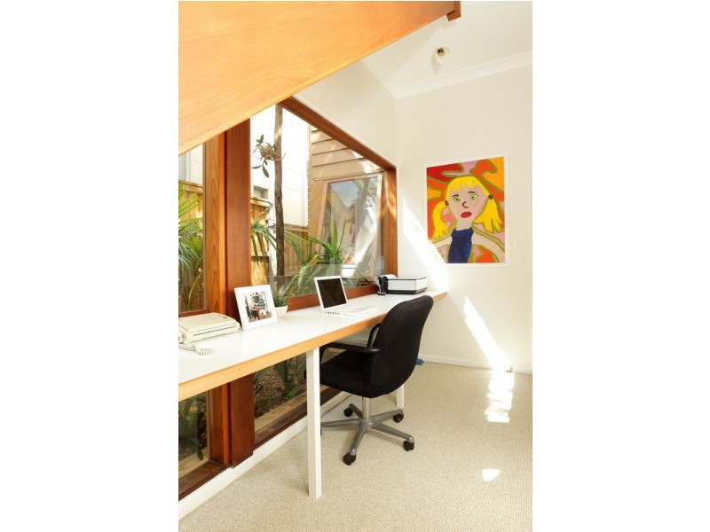 3 Undercliff Road, Freshwater NSW 2096