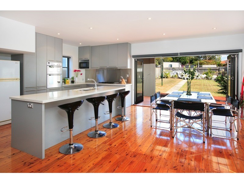 10 Oliver Street, Freshwater NSW 2096