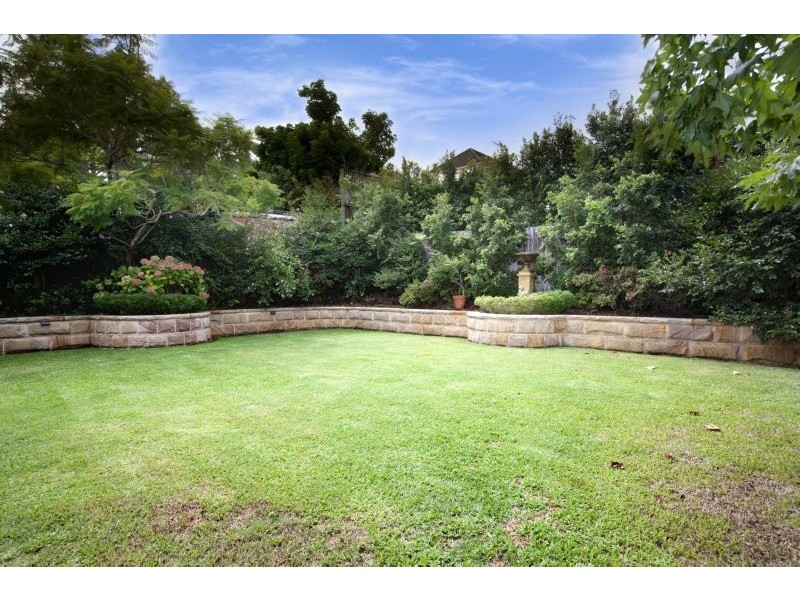 16 Woods Parade, Fairlight NSW 2094