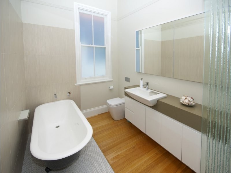 18 Osborne Road, Manly NSW 2095