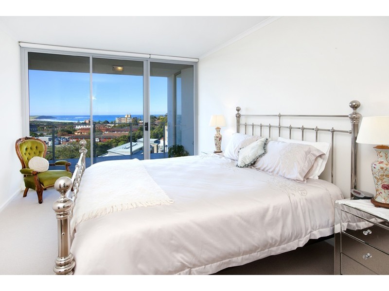 3704/10 Sturdee Parade, Dee Why NSW 2099