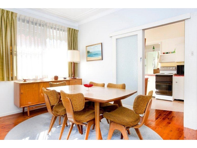 16 Kooloora Avenue, Freshwater NSW 2096