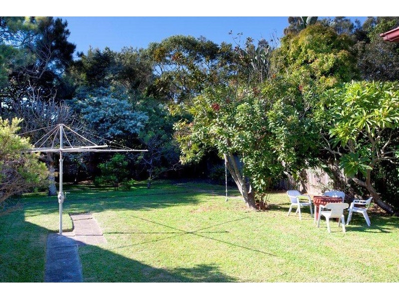 16 Kooloora Avenue, Freshwater NSW 2096