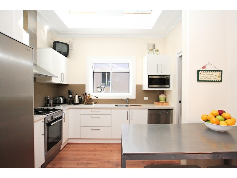 2/43  Greycliffe Street, Queenscliff NSW 2096