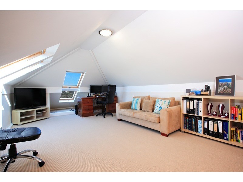 2/43  Greycliffe Street, Queenscliff NSW 2096