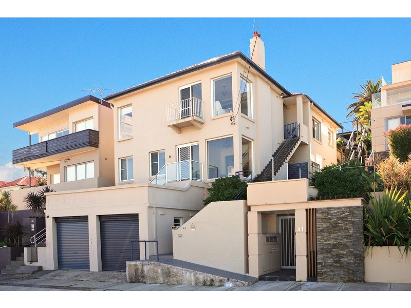 2/43  Greycliffe Street, Queenscliff NSW 2096