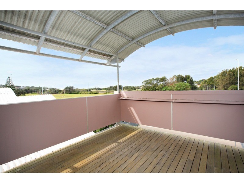 60 Abbott Road, North Curl Curl NSW 2099