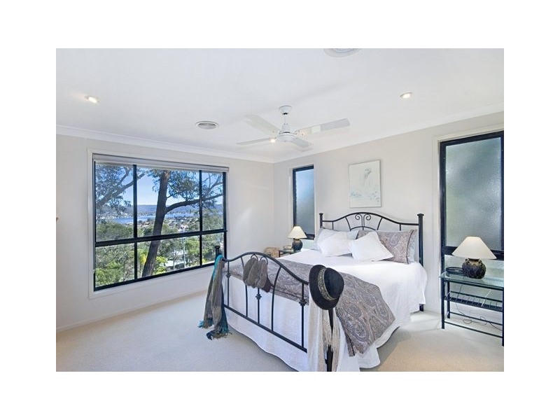 63 Yugari Crescent, Daleys Point NSW 2257