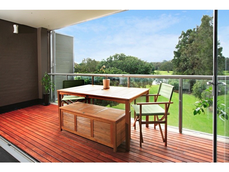 10/2a Campbell Parade, Manly Vale NSW 2093