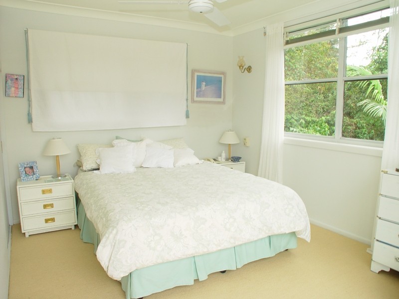 24 Delaigh Avenue, North Curl Curl NSW 2099