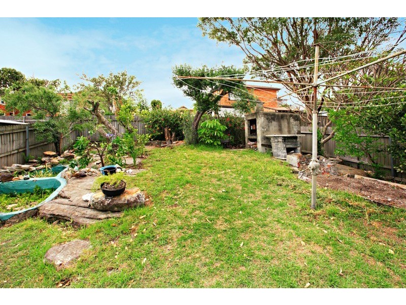 37 Carlton Street, Freshwater NSW 2096