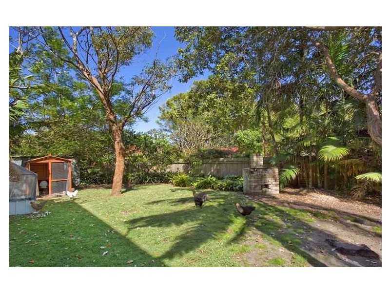 9 Ocean View Road, Freshwater NSW 2096