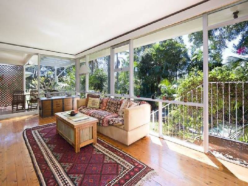 3 Glenroy Avenue, Middle Cove NSW 2068