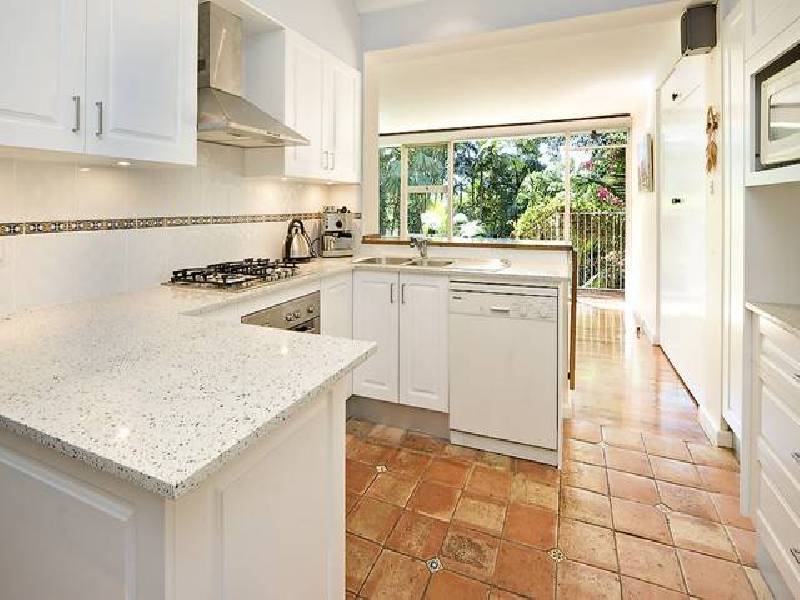 3 Glenroy Avenue, Middle Cove NSW 2068