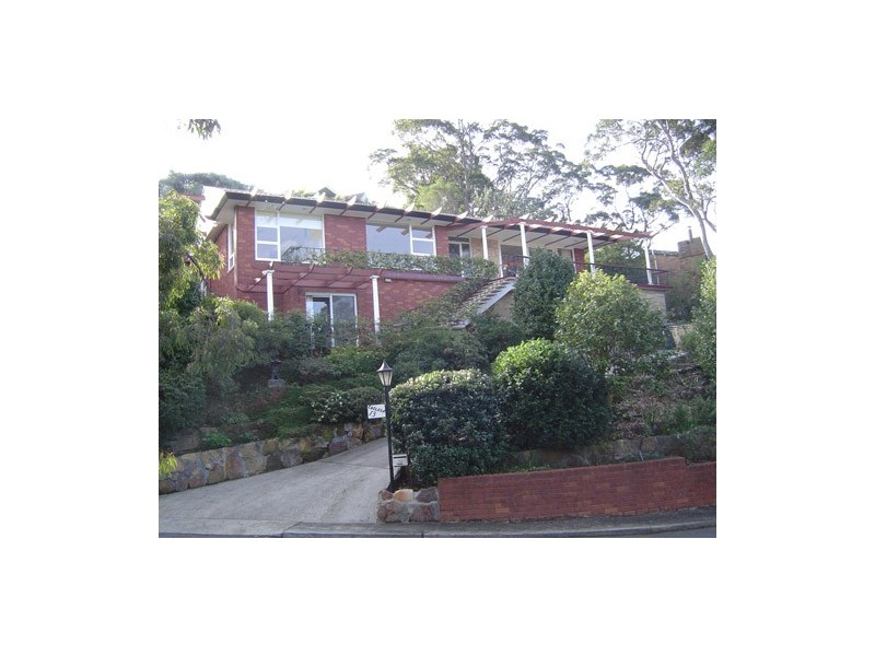 13 Cheyne Walk, Castlecrag NSW 2068