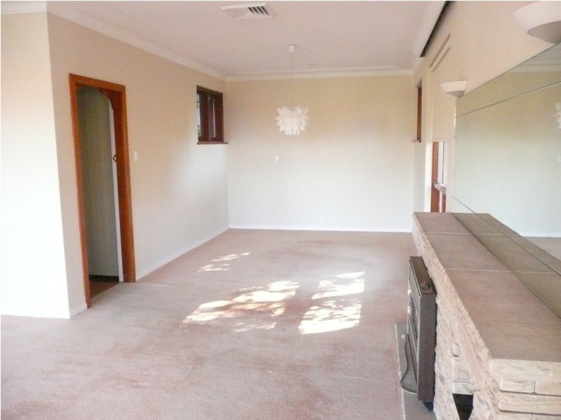 13 Cheyne Walk, Castlecrag NSW 2068